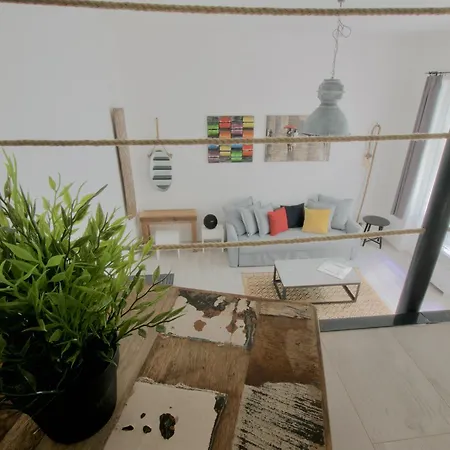 Standard By Hi5 - Wesselenyi 8 * Budapest