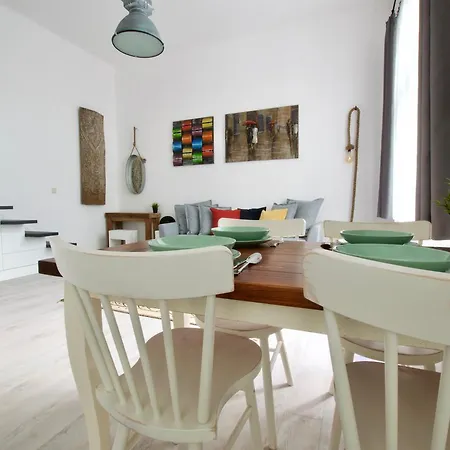 Standard By Hi5 - Wesselenyi 8